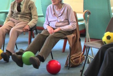 Video clip showing the ETB gaitAGE Elderly Falls Prevention System for professionals (English)